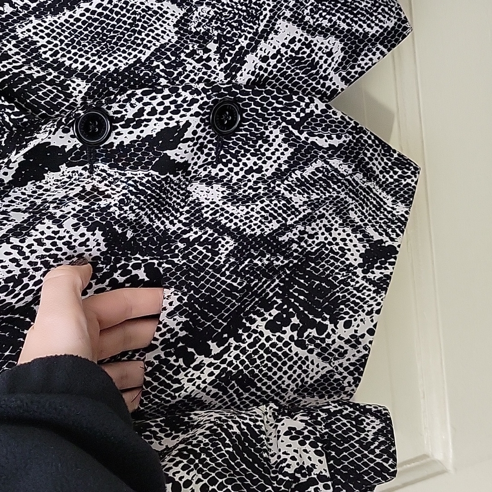 EXPRESS Snakeprint Blazer - Picture 4 of 7